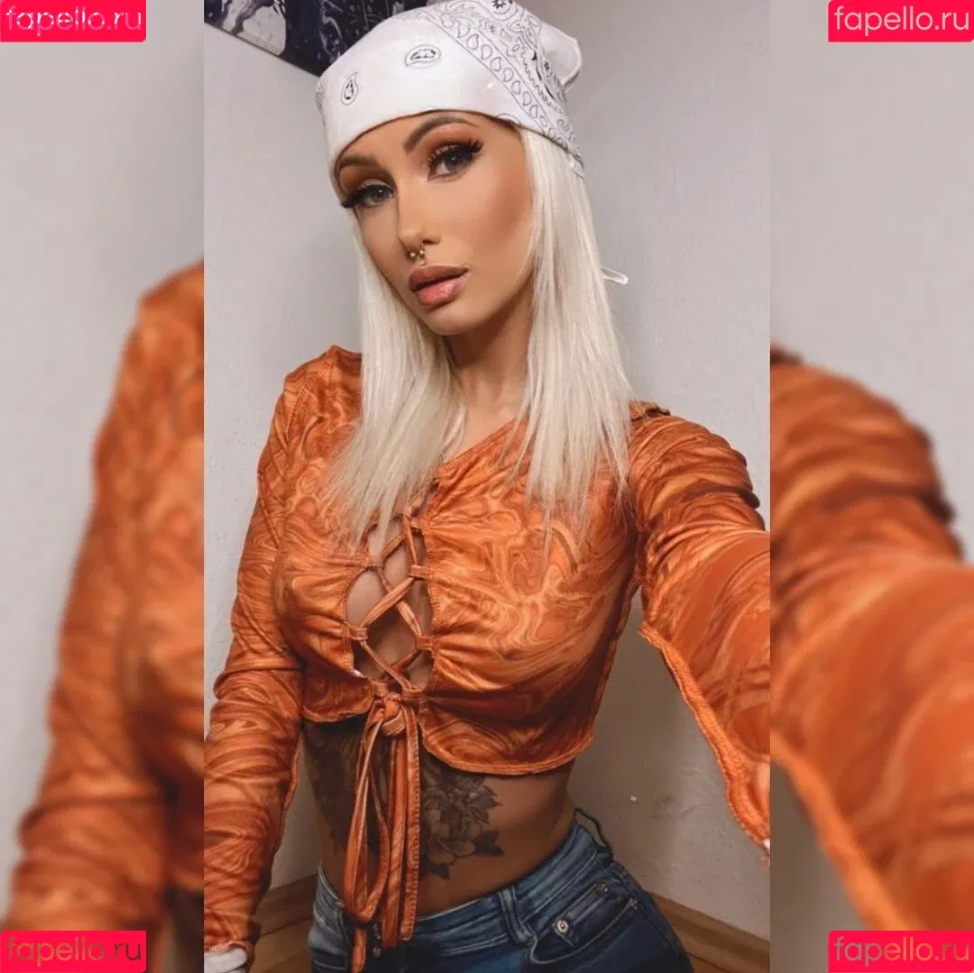lenaxfz Onlyfans Photo Gallery 