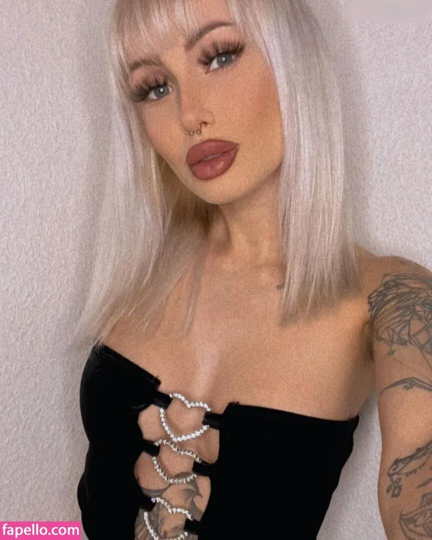 lenaxfz Onlyfans Photo Gallery 