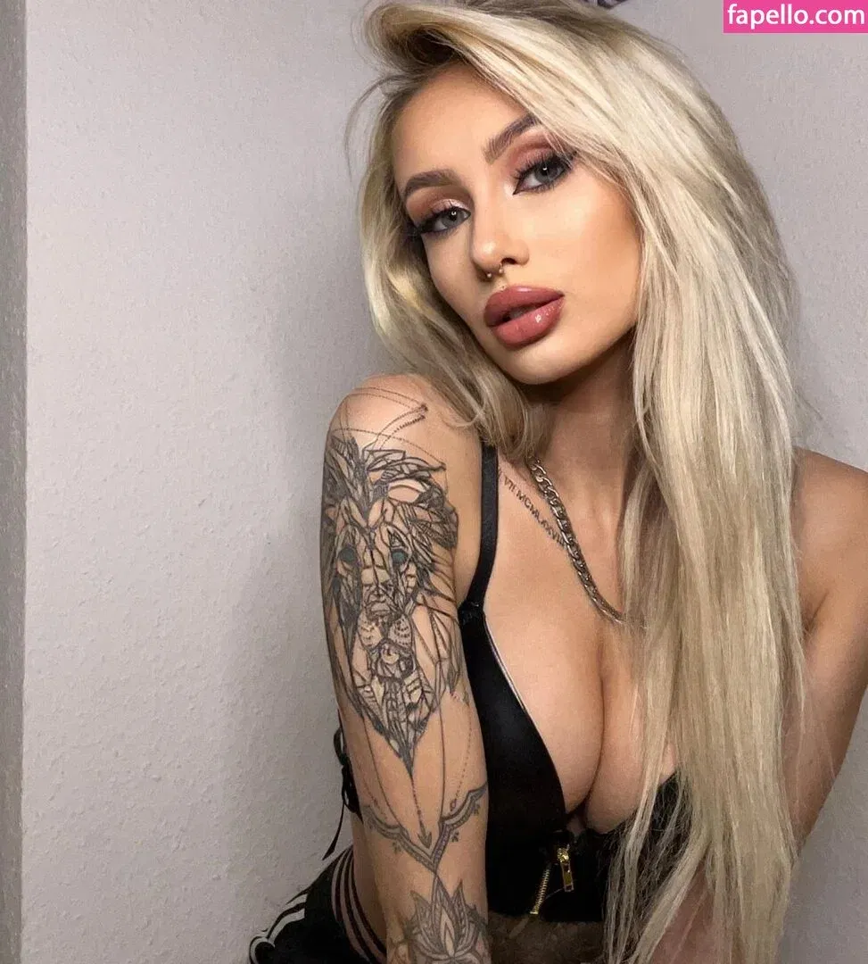 lenaxfz Onlyfans Photo Gallery 