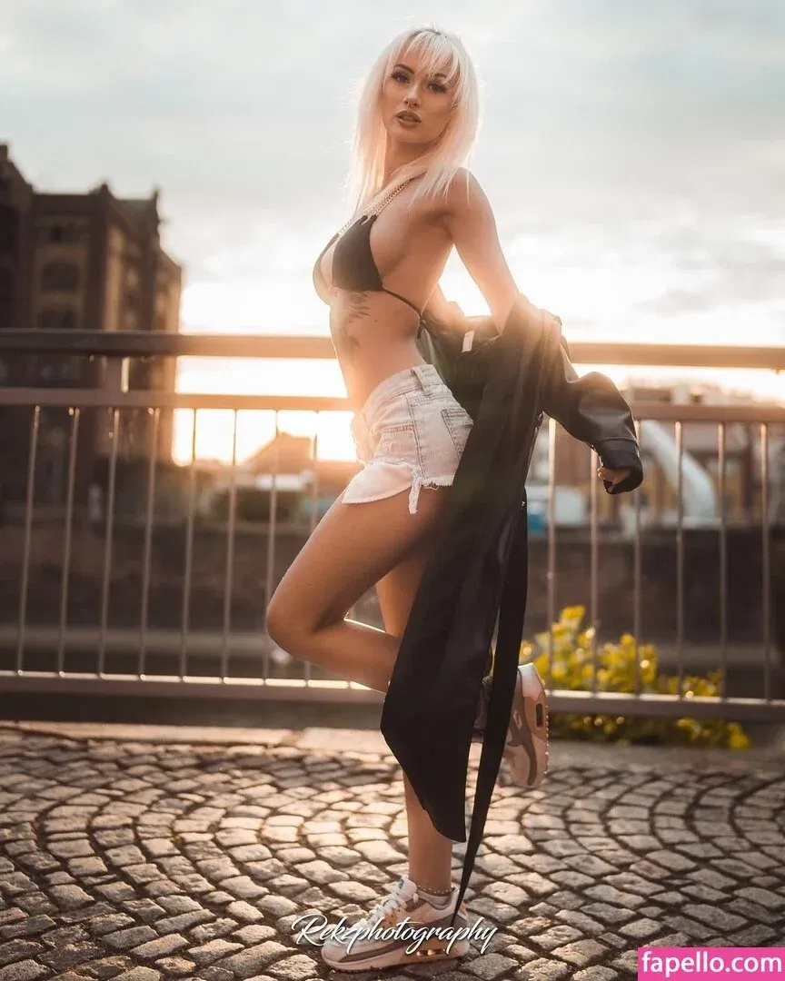 lenaxfz Onlyfans Photo Gallery 