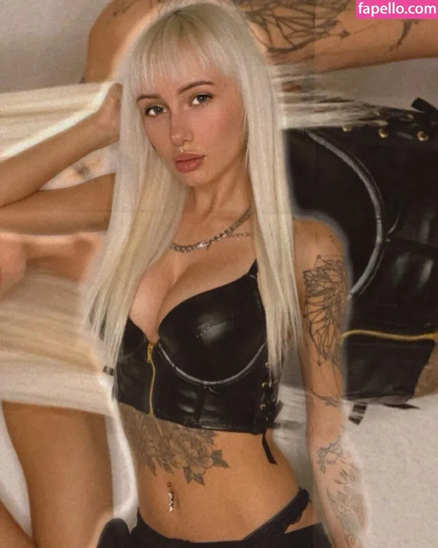 lenaxfz Onlyfans Photo Gallery 