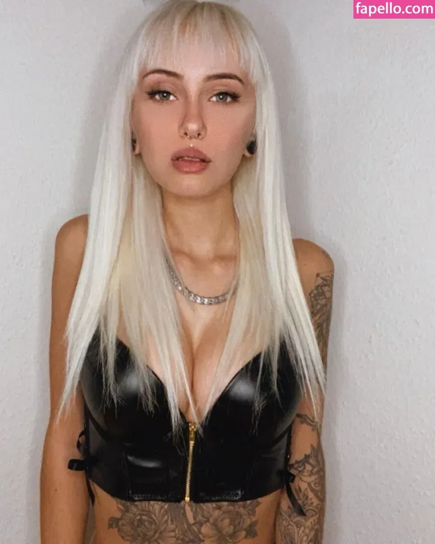 lenaxfz Onlyfans Photo Gallery 