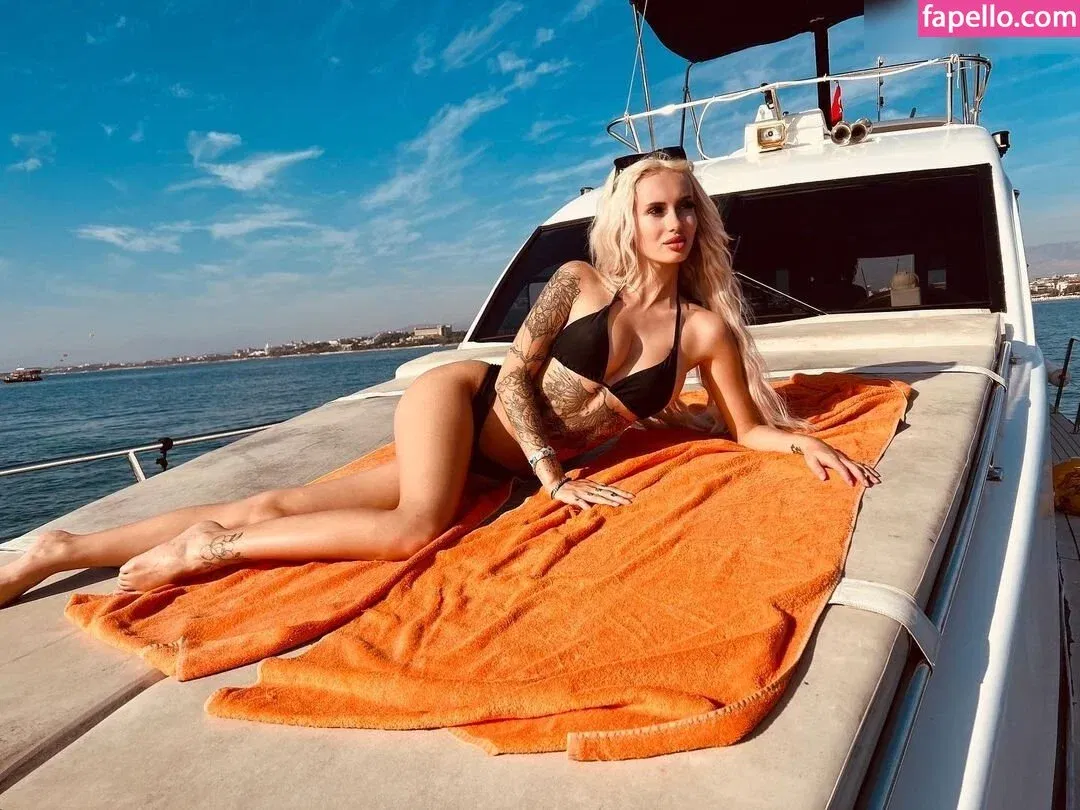 lenaxfz Onlyfans Photo Gallery 