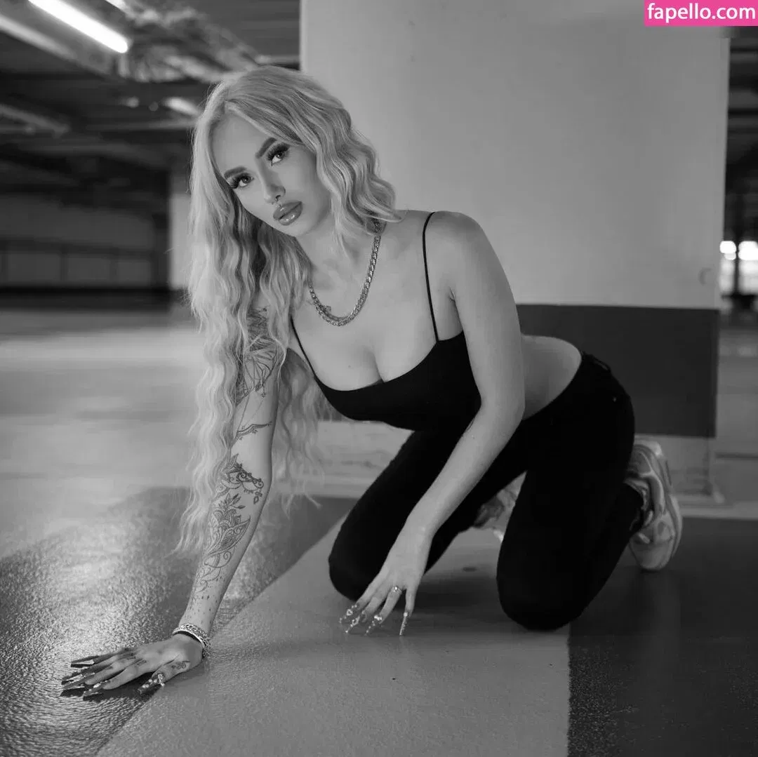 lenaxfz Onlyfans Photo Gallery 