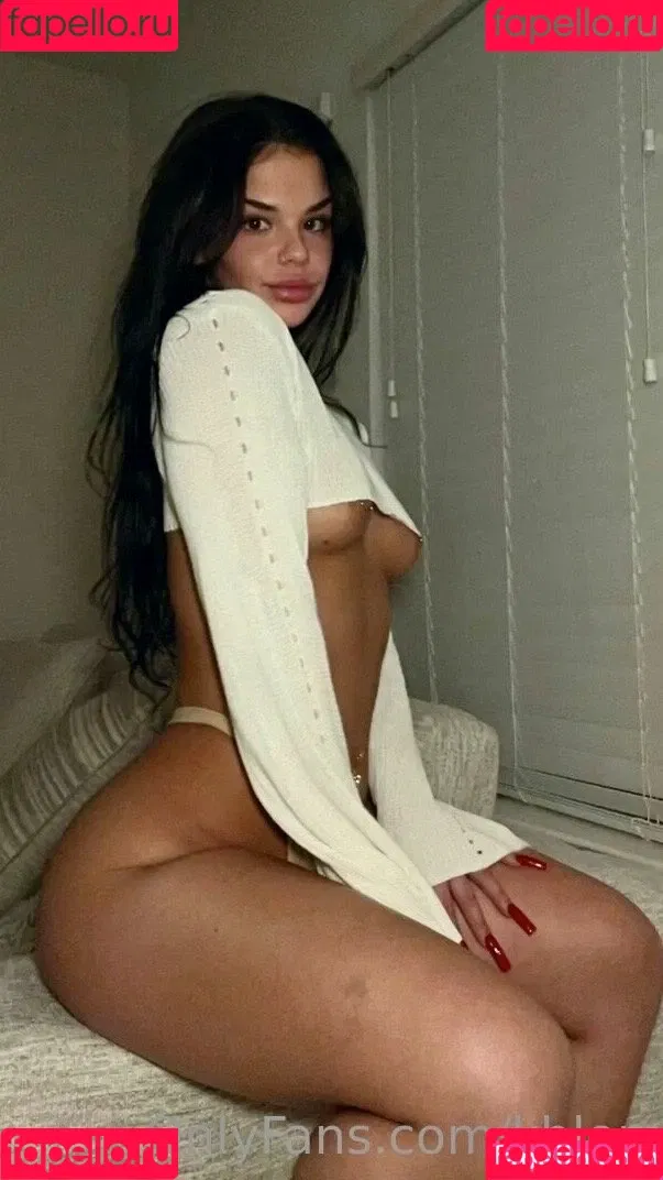 Chloe Swain Onlyfans Photo Gallery 