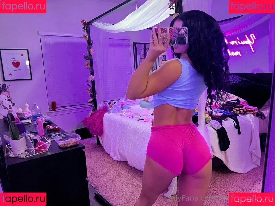 Chloe Swain Onlyfans Photo Gallery 