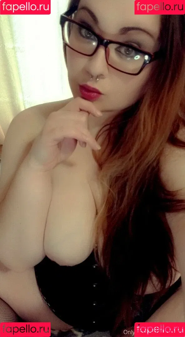 eilipaige Onlyfans Photo Gallery 