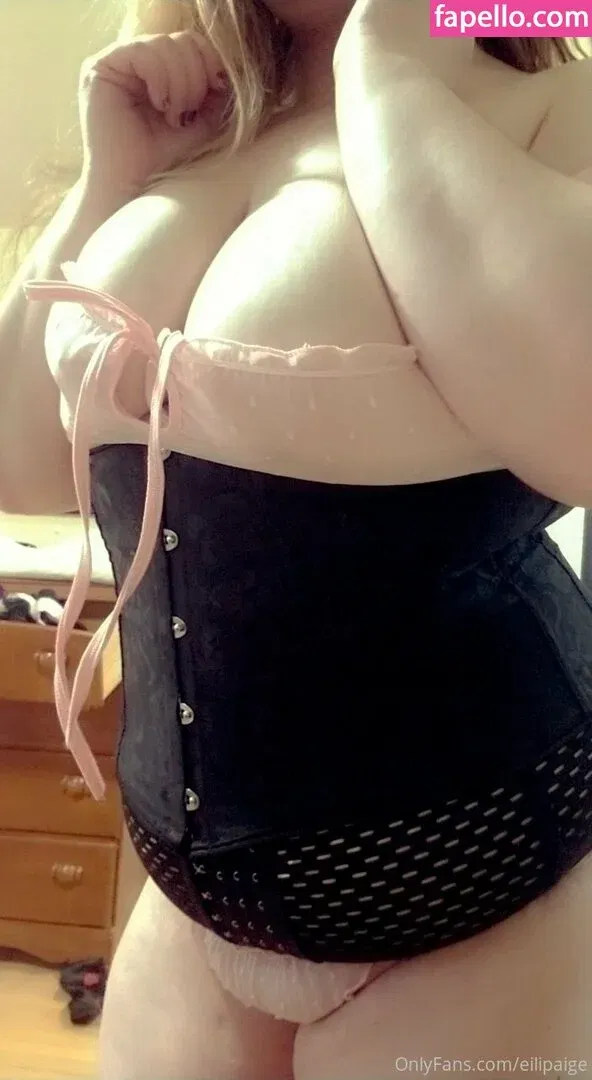 eilipaige Onlyfans Photo Gallery 