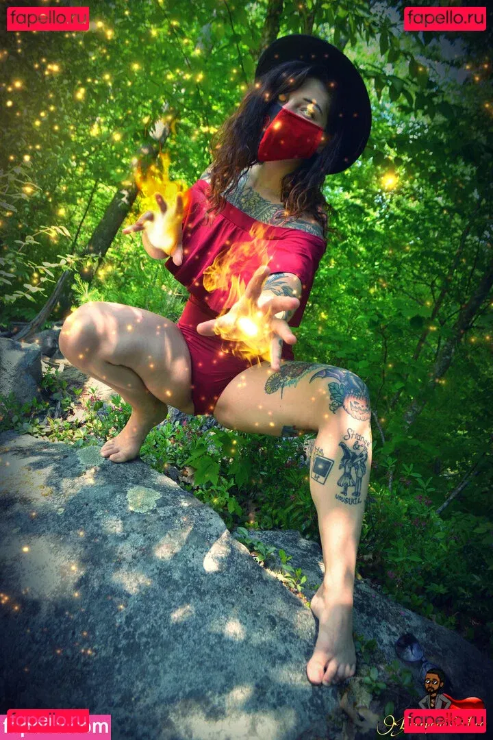 Whiskifox Onlyfans Photo Gallery 