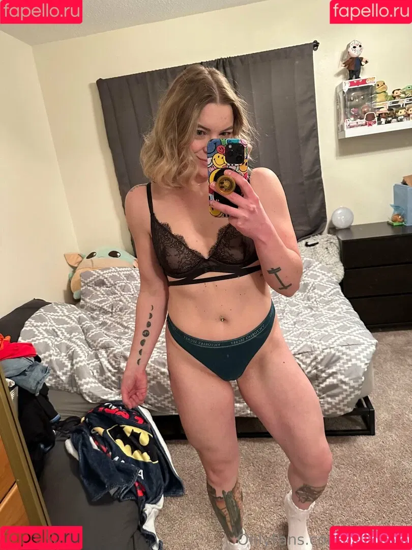 Sunny Onlyfans Photo Gallery 