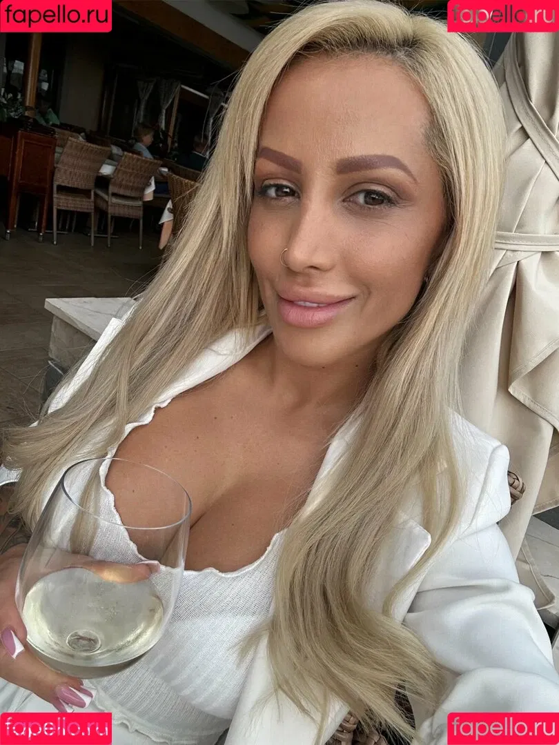Sunny Onlyfans Photo Gallery 