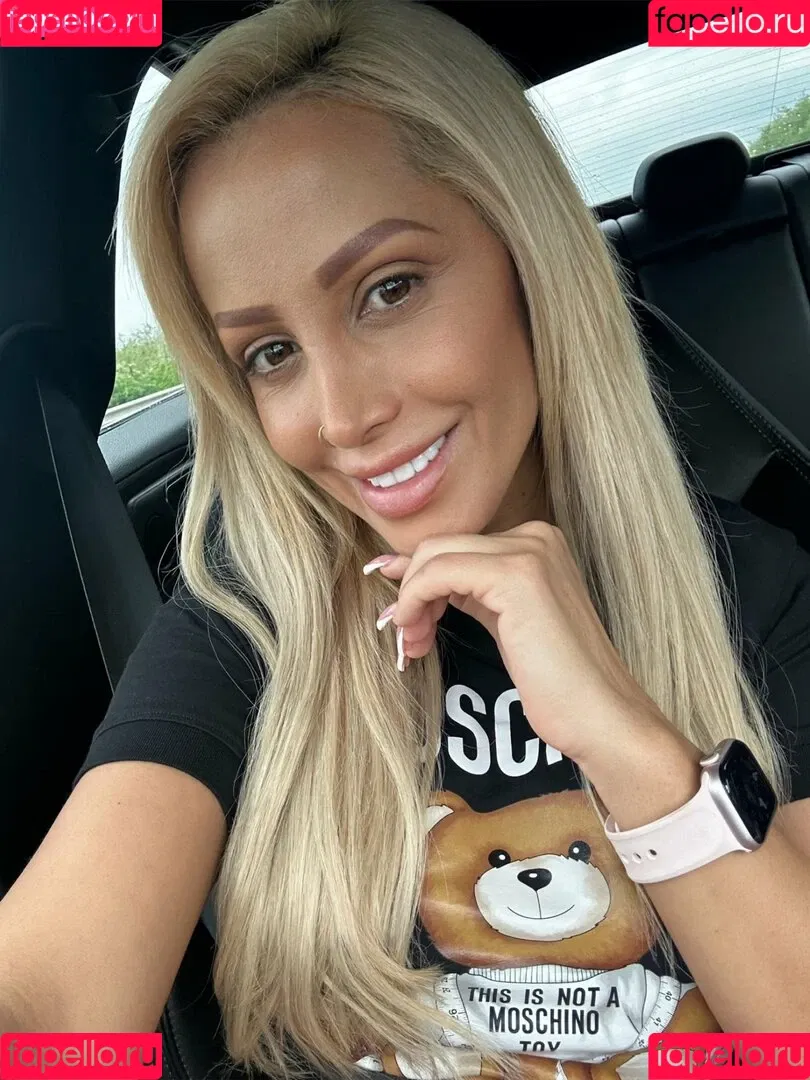 Sunny Onlyfans Photo Gallery 