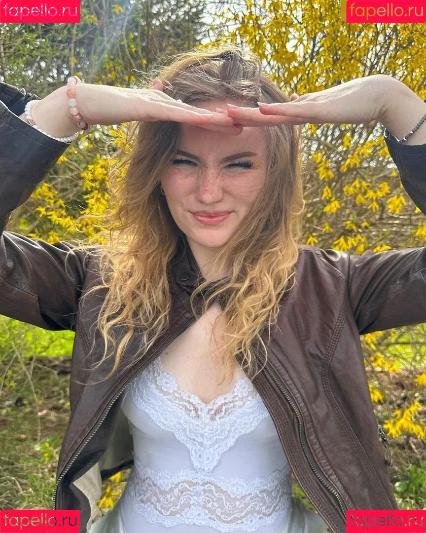 Francesca Dougan Onlyfans Photo Gallery 