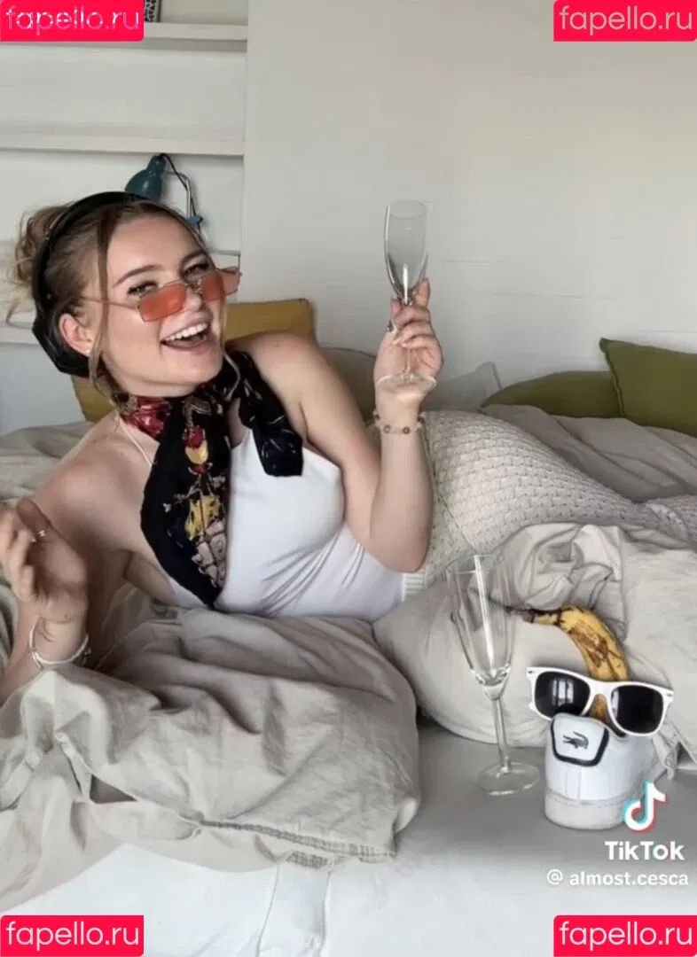 Francesca Dougan Onlyfans Photo Gallery 