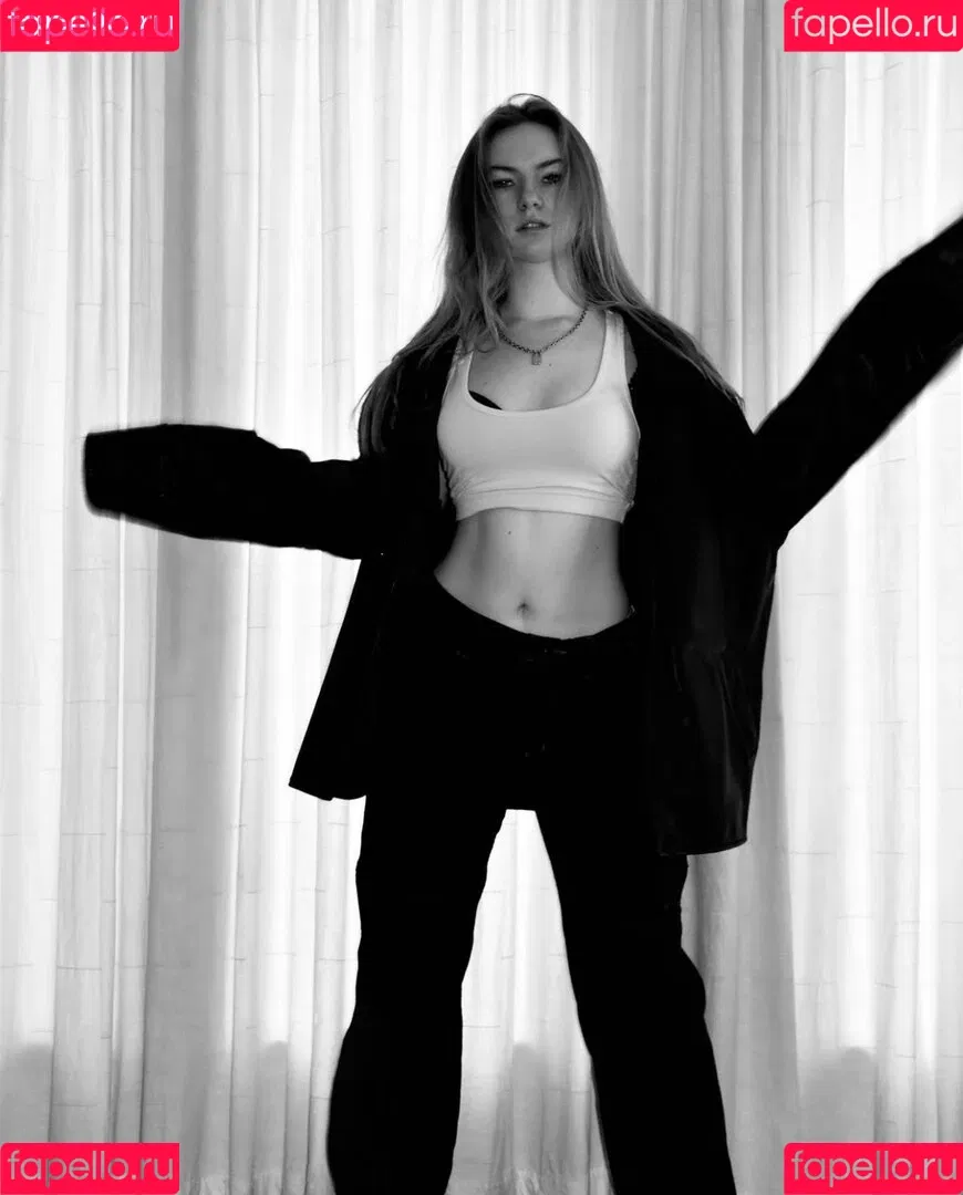 Francesca Dougan Onlyfans Photo Gallery 