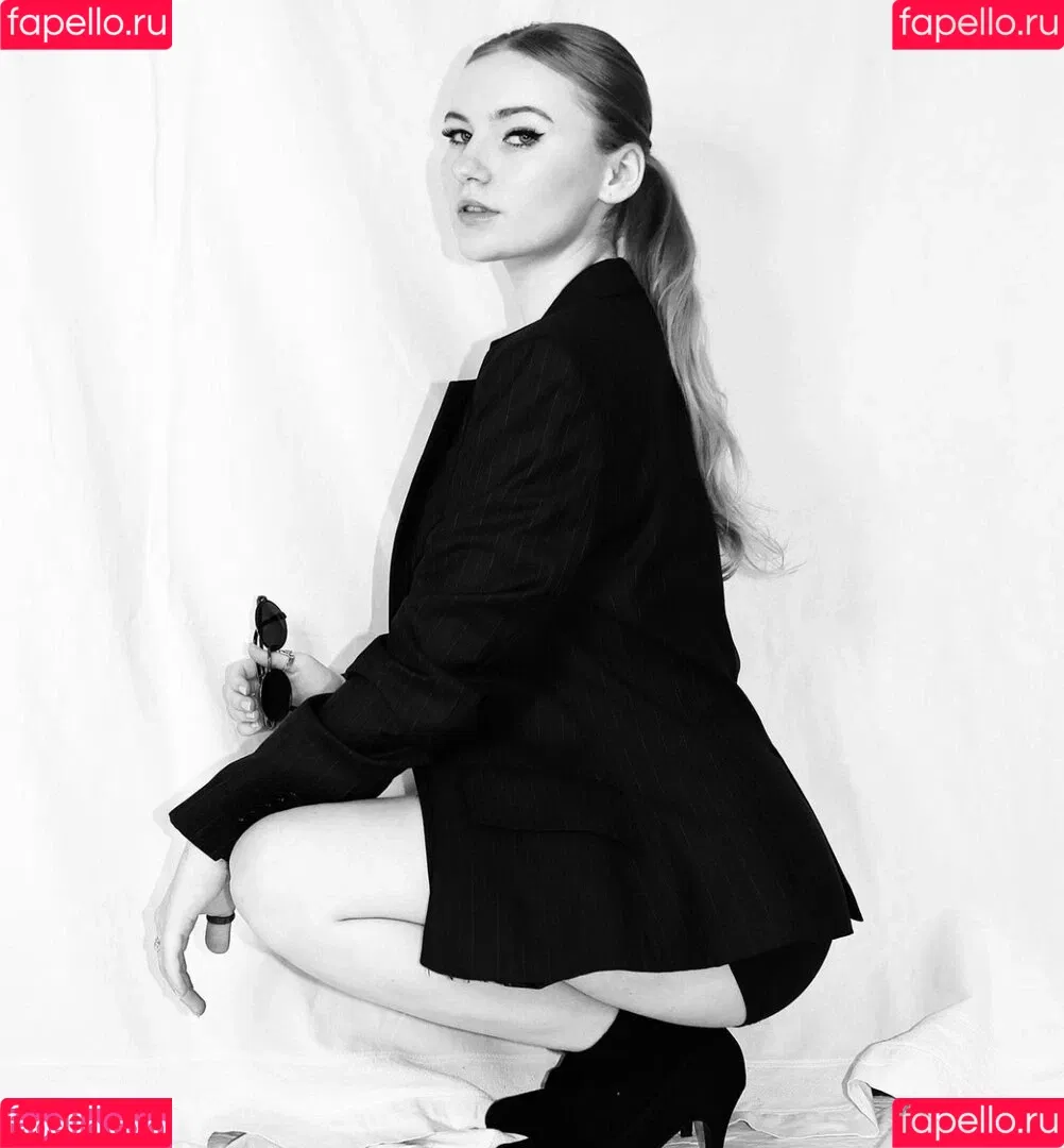 Francesca Dougan Onlyfans Photo Gallery 
