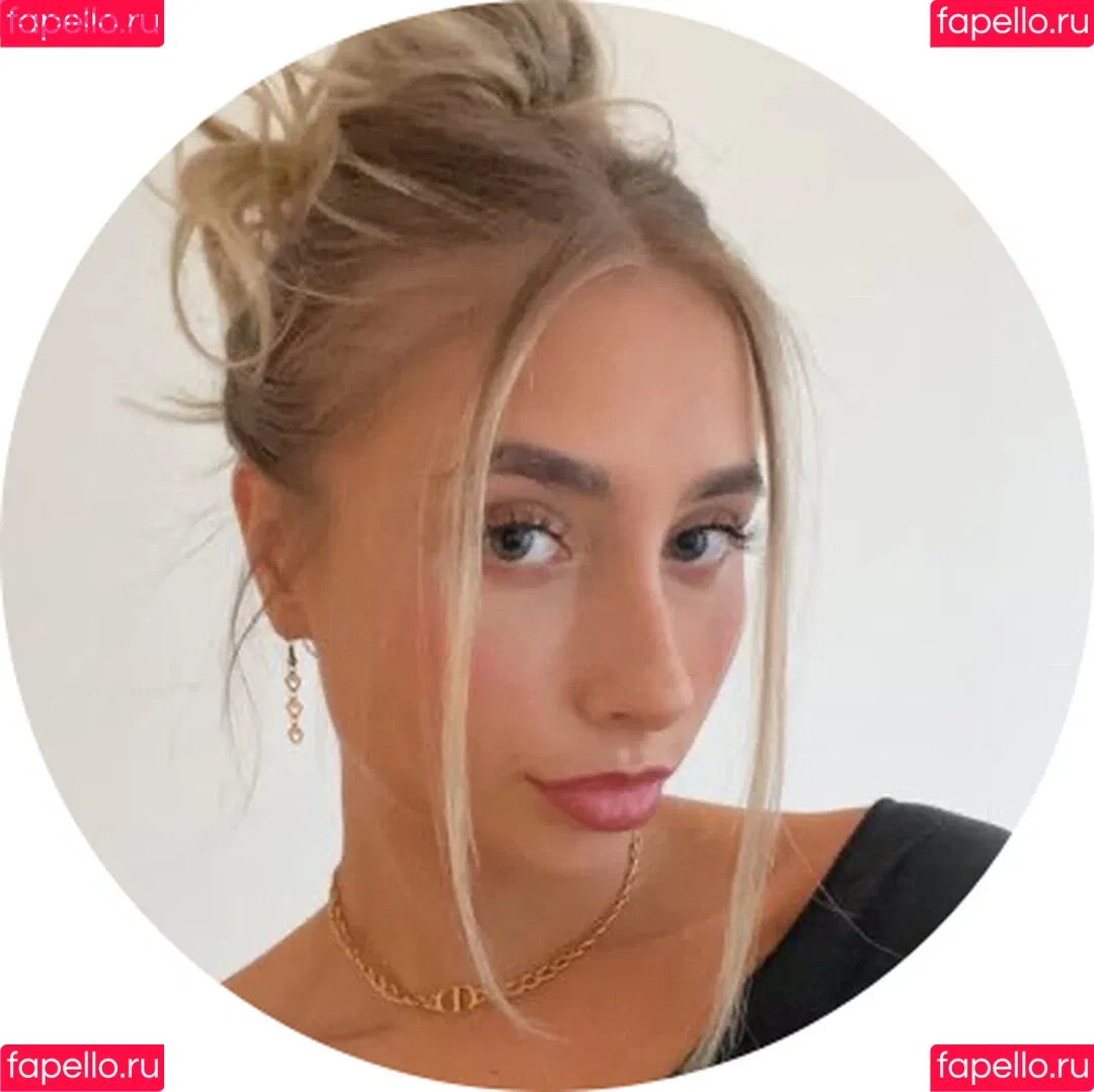 Lily Phillips Onlyfans Photo Gallery 