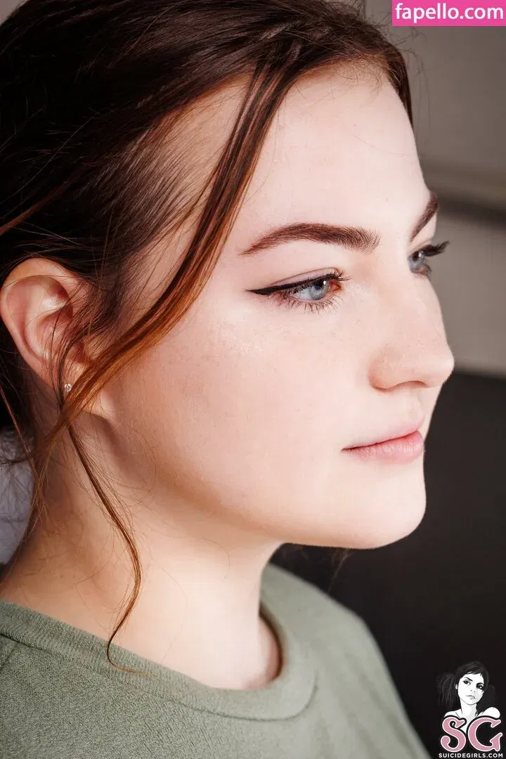 Vesalevine Onlyfans Photo Gallery 