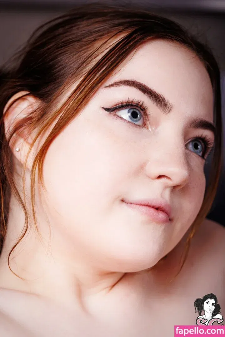 Vesalevine Onlyfans Photo Gallery 