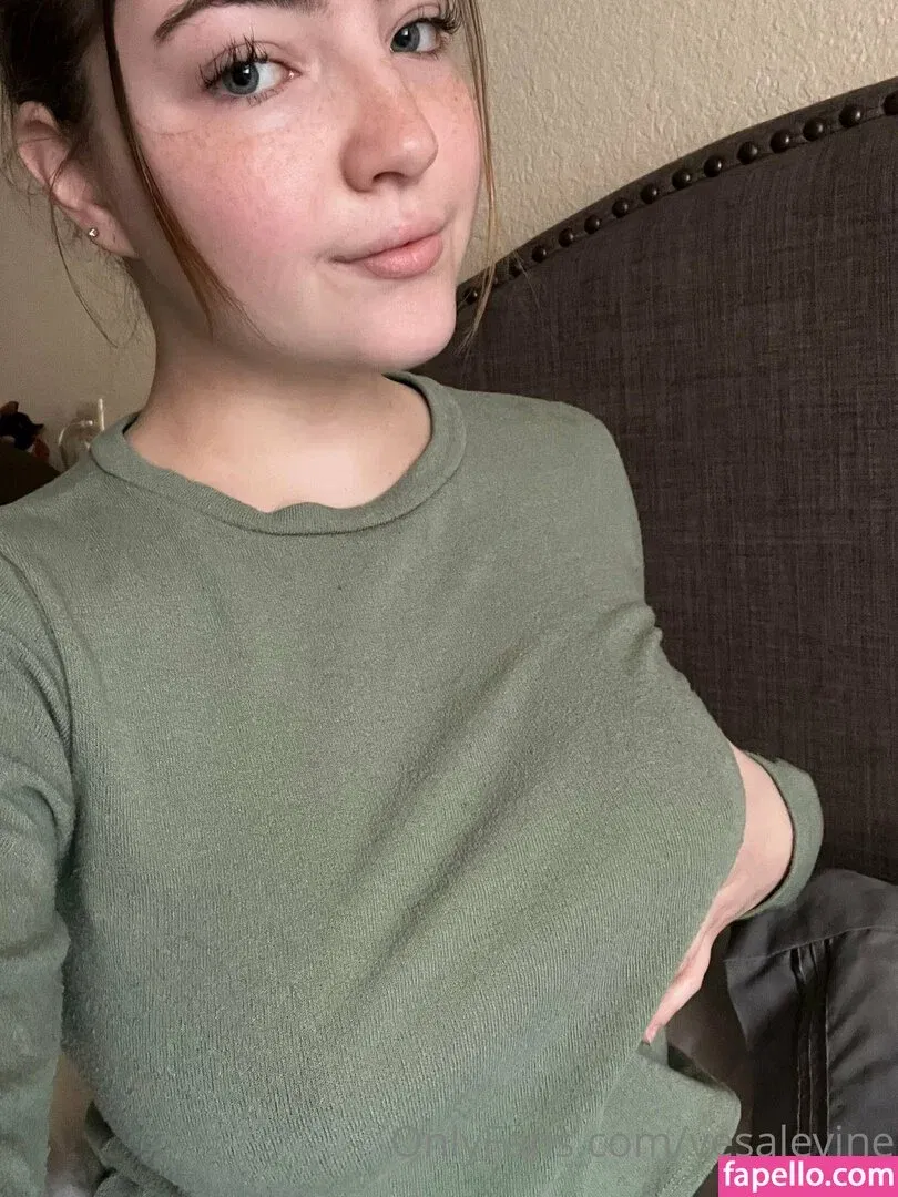 Vesalevine Onlyfans Photo Gallery 