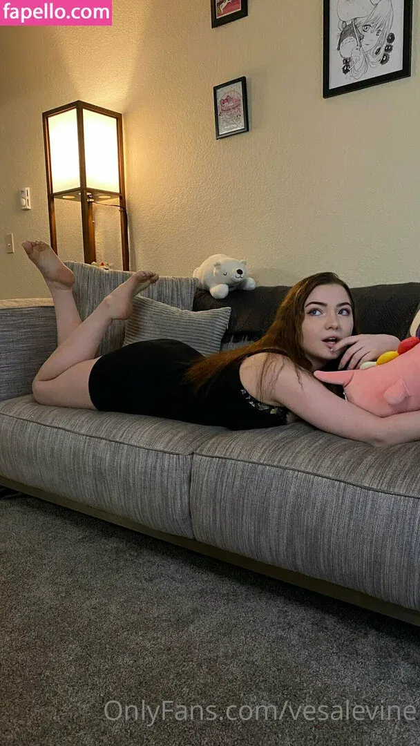 Vesalevine Onlyfans Photo Gallery 