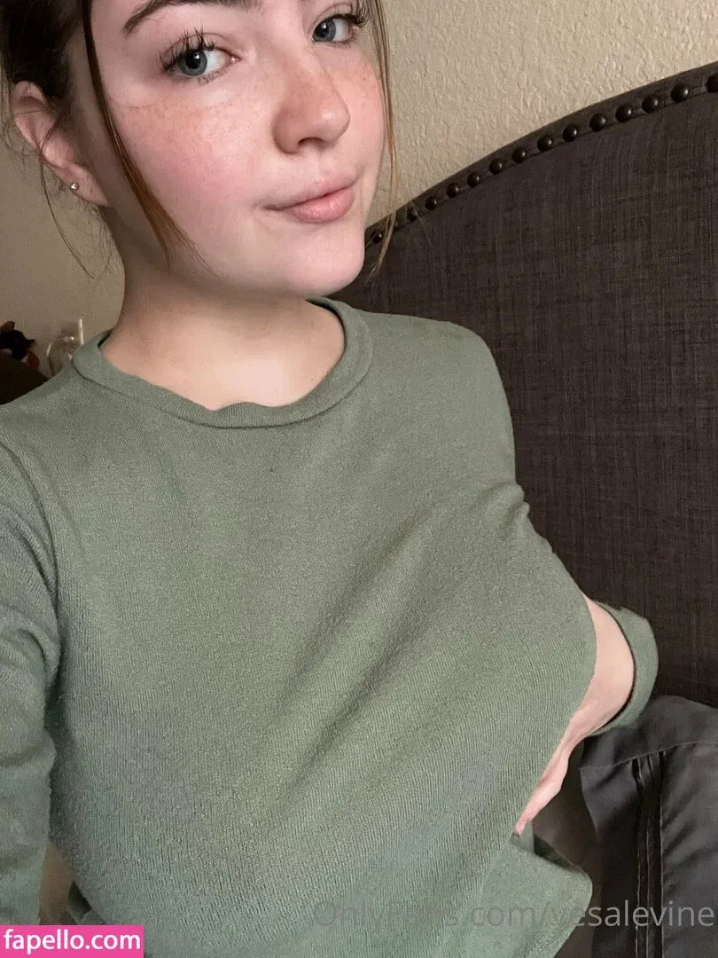Vesalevine Onlyfans Photo Gallery 
