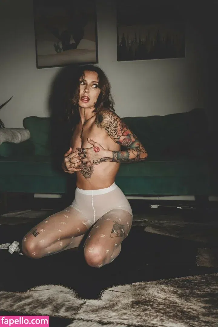 Strawbritty Onlyfans Photo Gallery 