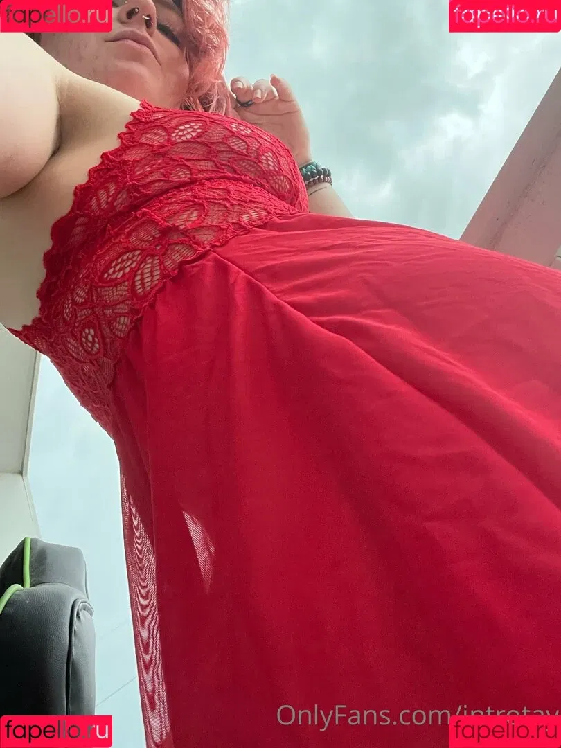 introtay Onlyfans Photo Gallery 