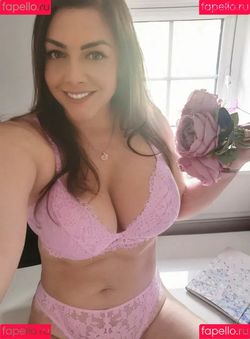 Eva Lou Onlyfans Photo Gallery 
