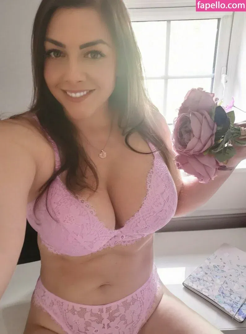 Eva Lou Onlyfans Photo Gallery 