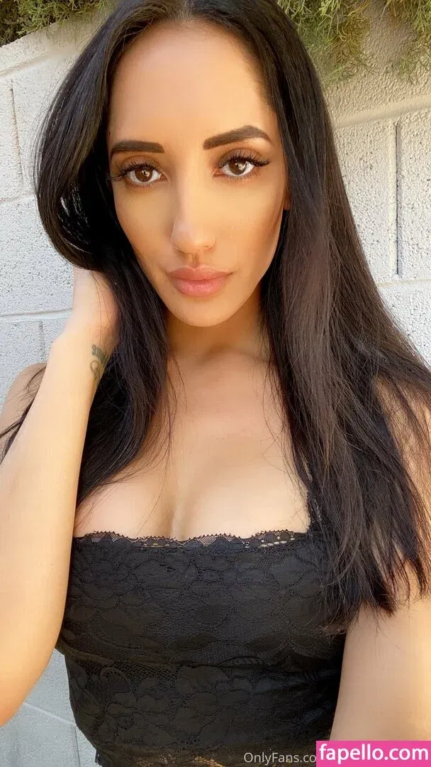 chloeamourfree Onlyfans Photo Gallery 