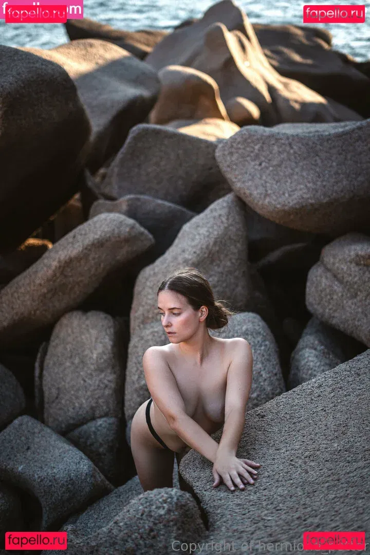 hermione_potter Onlyfans Photo Gallery 