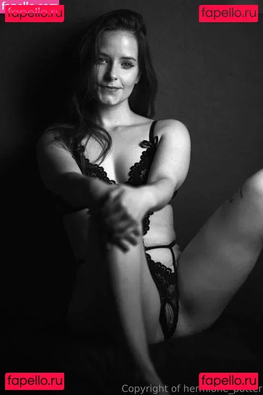 hermione_potter Onlyfans Photo Gallery 