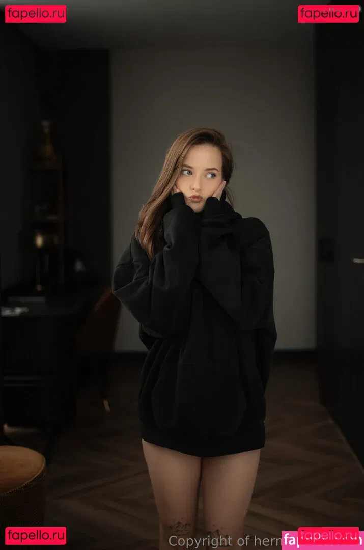 hermione_potter Onlyfans Photo Gallery 