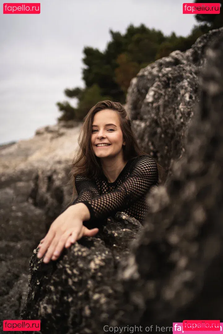 hermione_potter Onlyfans Photo Gallery 