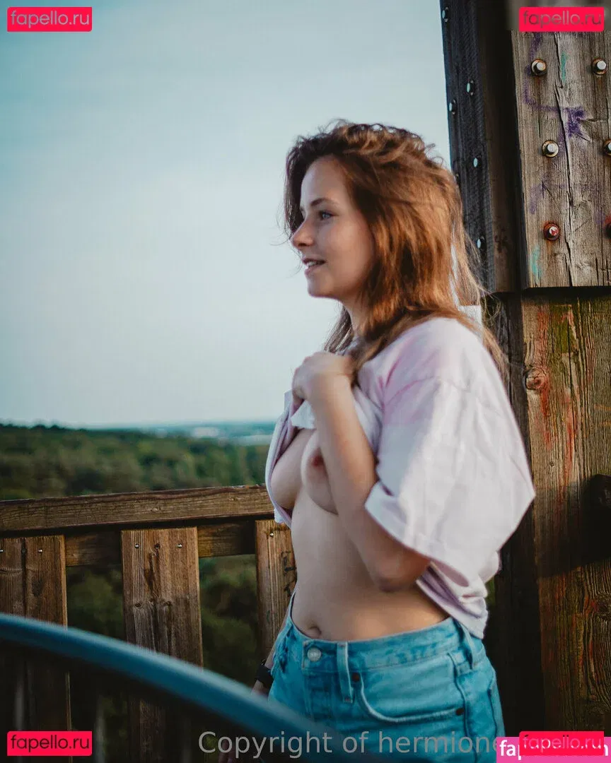 hermione_potter Onlyfans Photo Gallery 