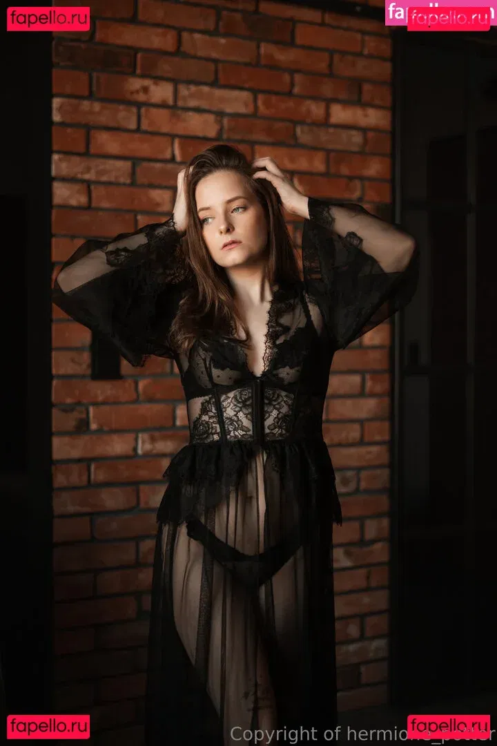 hermione_potter Onlyfans Photo Gallery 