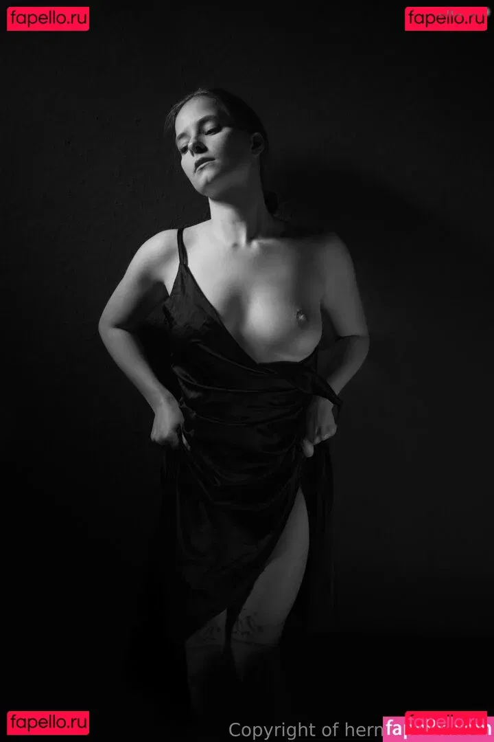 hermione_potter Onlyfans Photo Gallery 