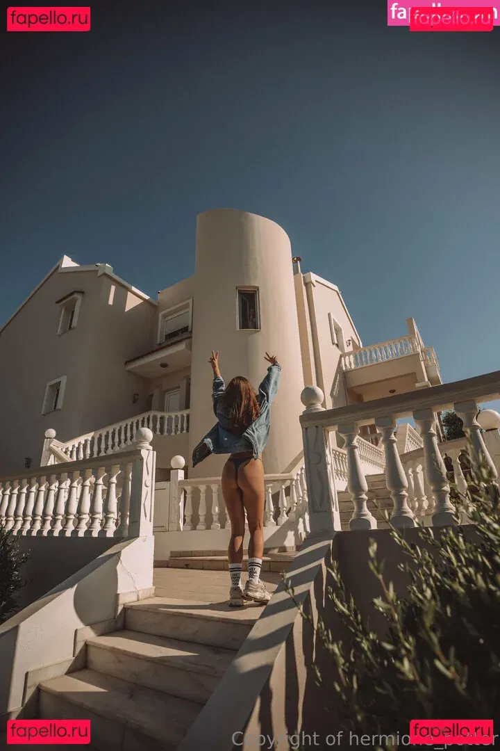 hermione_potter Onlyfans Photo Gallery 