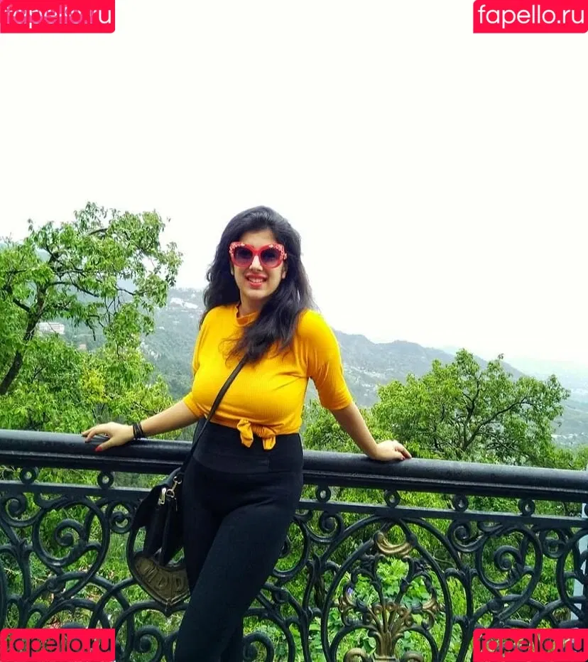 Apoorva Bhalla Onlyfans Photo Gallery 