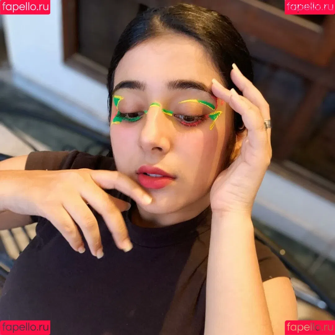 Apoorva Bhalla Onlyfans Photo Gallery 