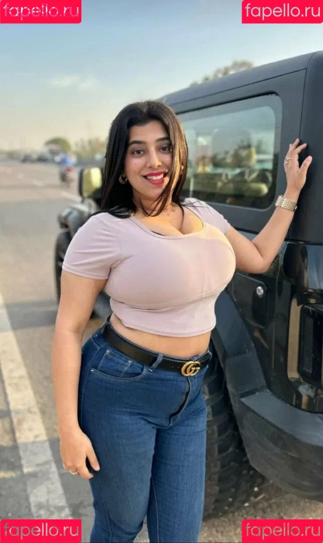 Apoorva Bhalla Onlyfans Photo Gallery 