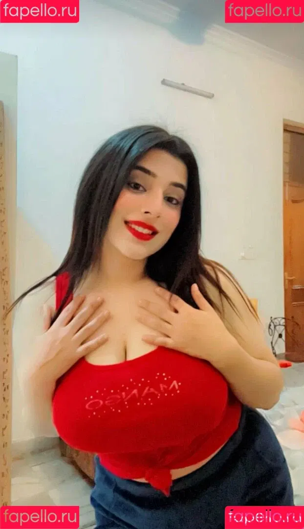 Apoorva Bhalla Onlyfans Photo Gallery 