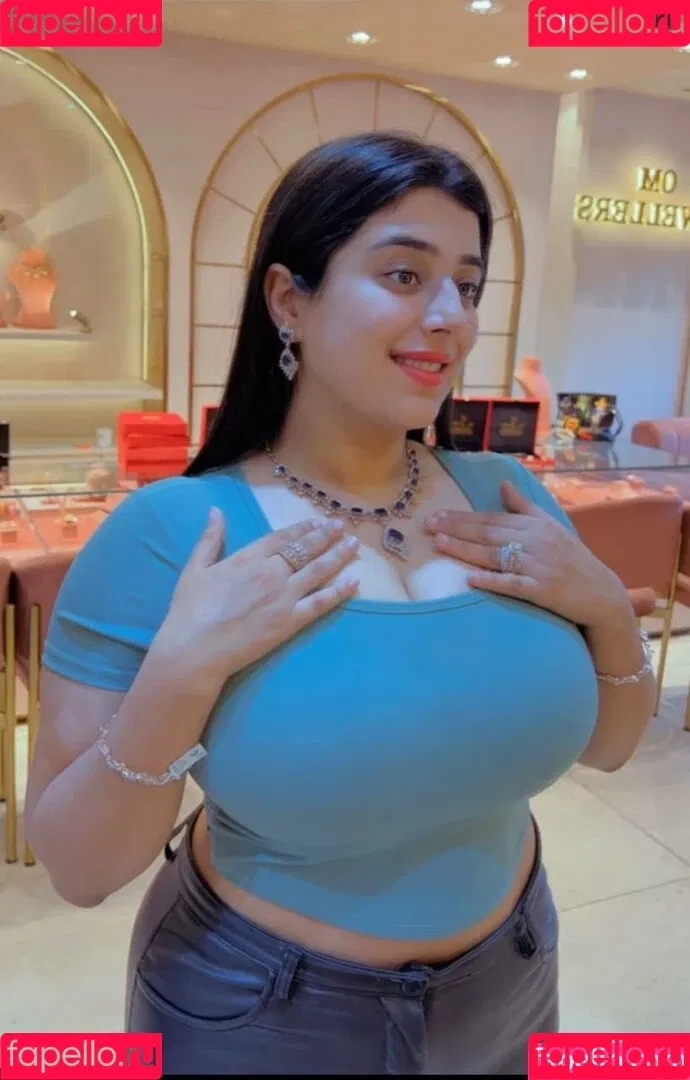 Apoorva Bhalla Onlyfans Photo Gallery 