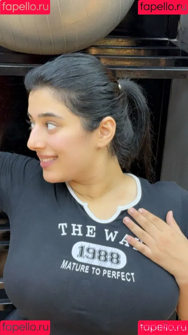 Apoorva Bhalla Onlyfans Photo Gallery 