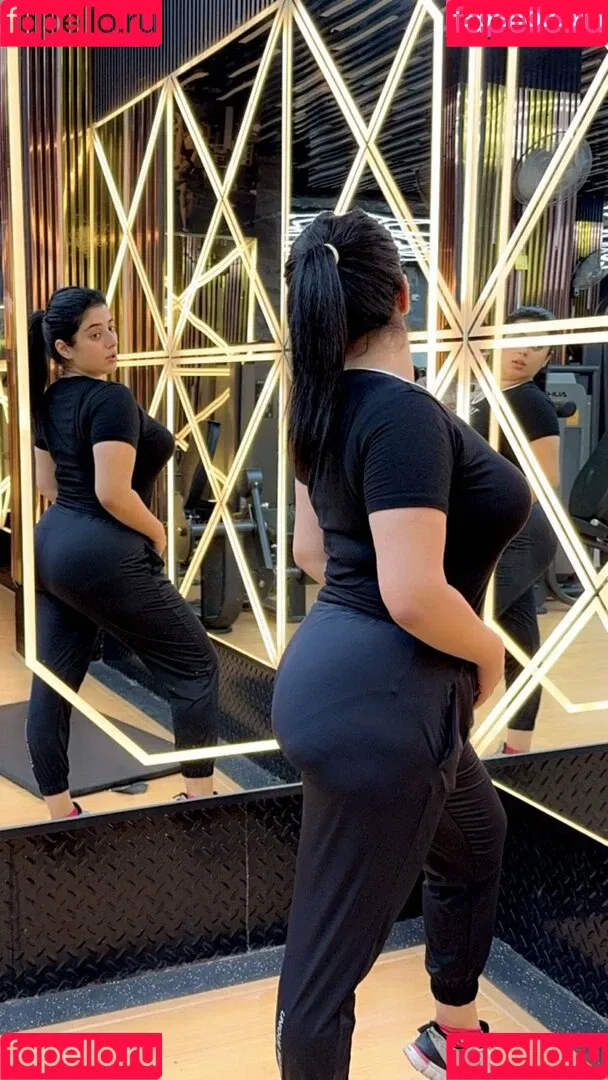 Apoorva Bhalla Onlyfans Photo Gallery 