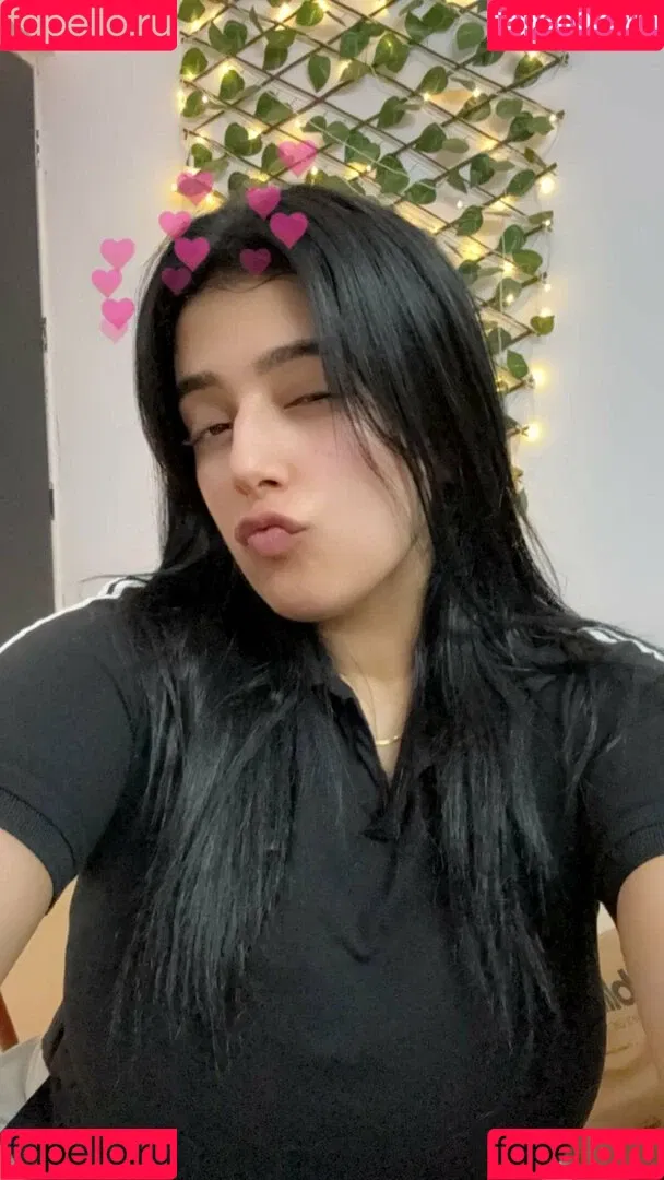 Apoorva Bhalla Onlyfans Photo Gallery 
