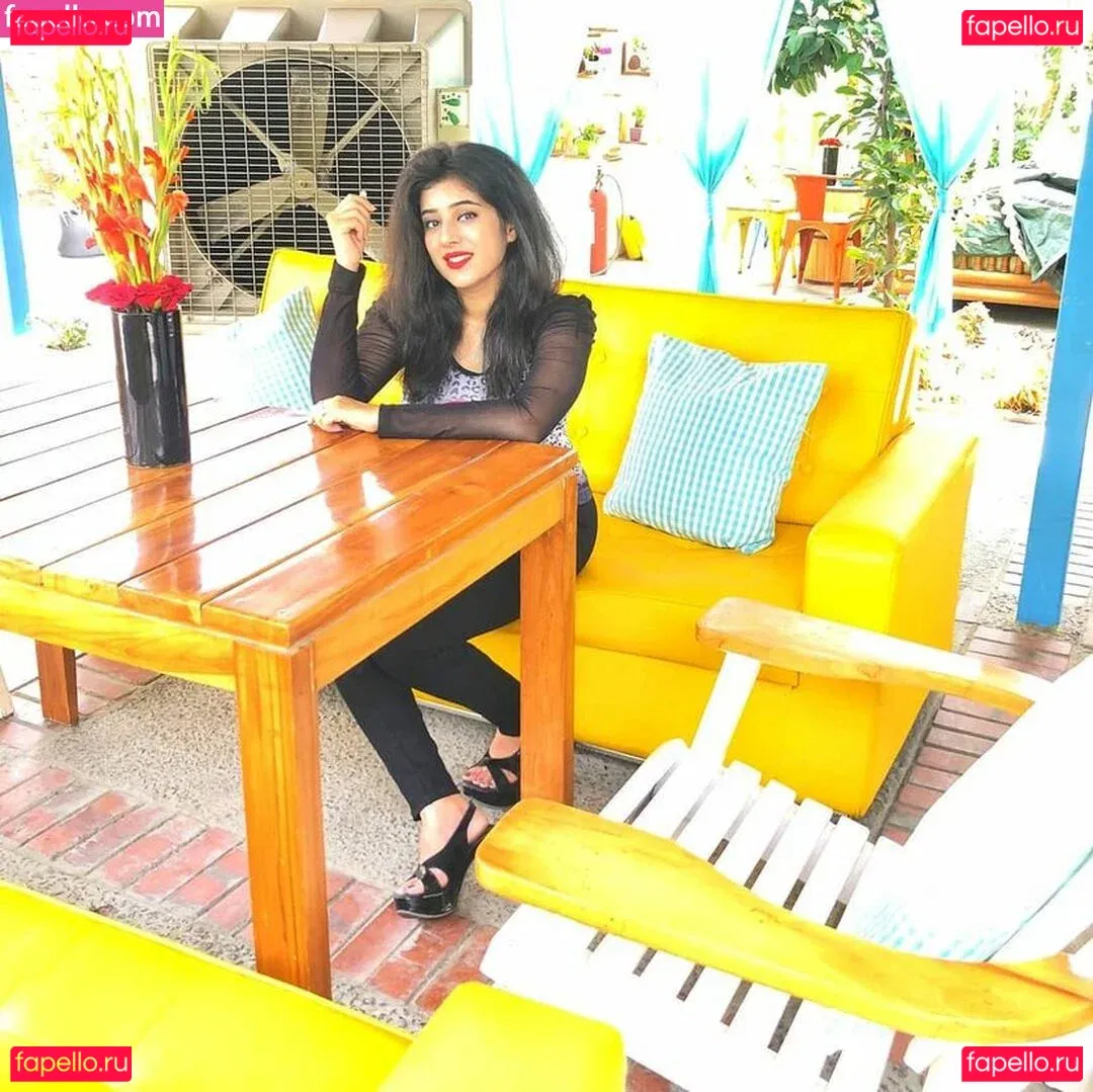 Apoorva Bhalla Onlyfans Photo Gallery 