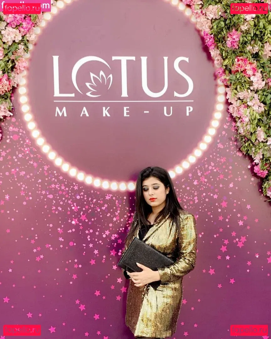 Apoorva Bhalla Onlyfans Photo Gallery 