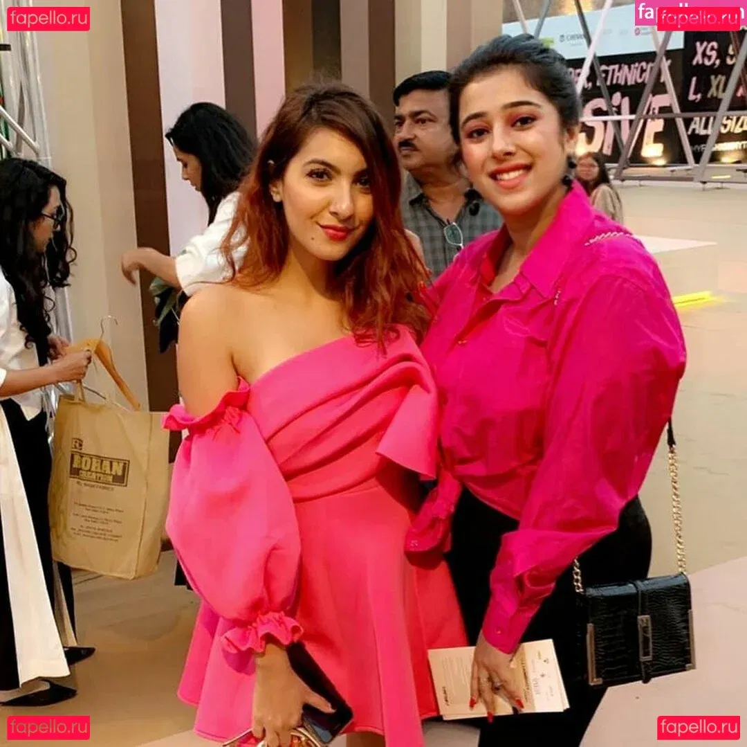 Apoorva Bhalla Onlyfans Photo Gallery 